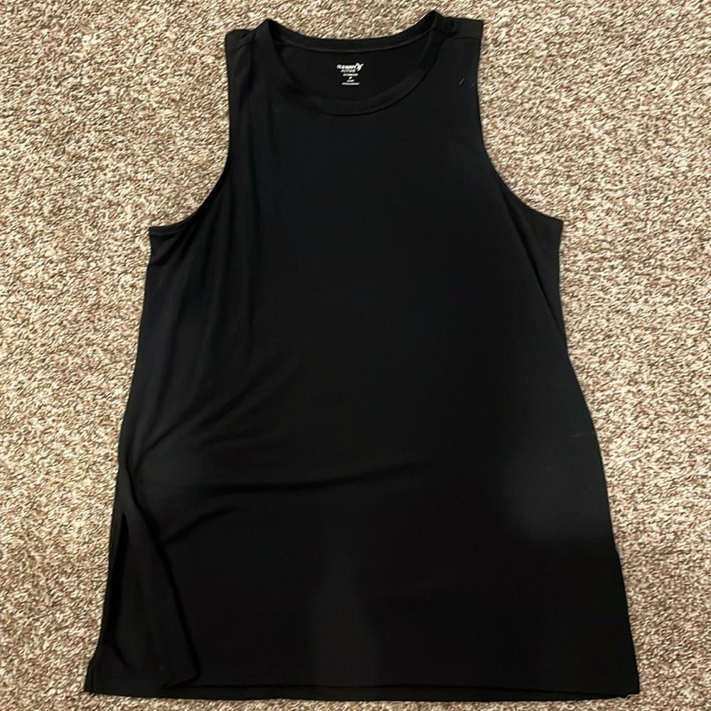 Old Navy Active Ultralite Tank Size M GUC Blk